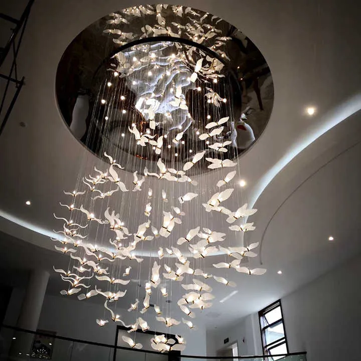 الحديثة فندق اللوبي الفاخرة إضاءة ديكورية الزجاج الطيور شكل Led ثريا تركب بالسقف قلادة ضوء Modern Hotel Lobby Luxury Decorative Lighting Glass Bird Shape Led Ceiling Chandelier Pendant Light