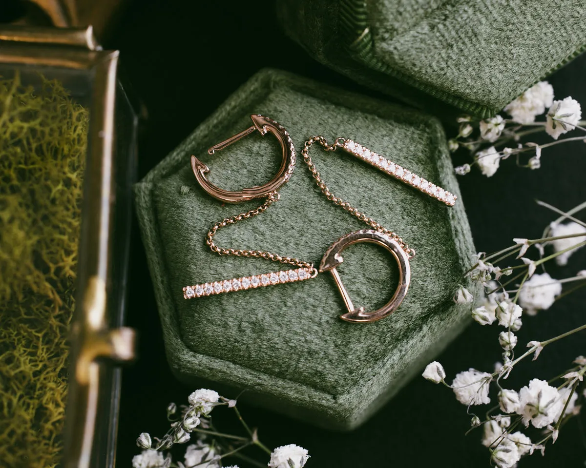 1/4CTW NATURAL DIAMOND HINGED HOOP CHAIN EARRINGS