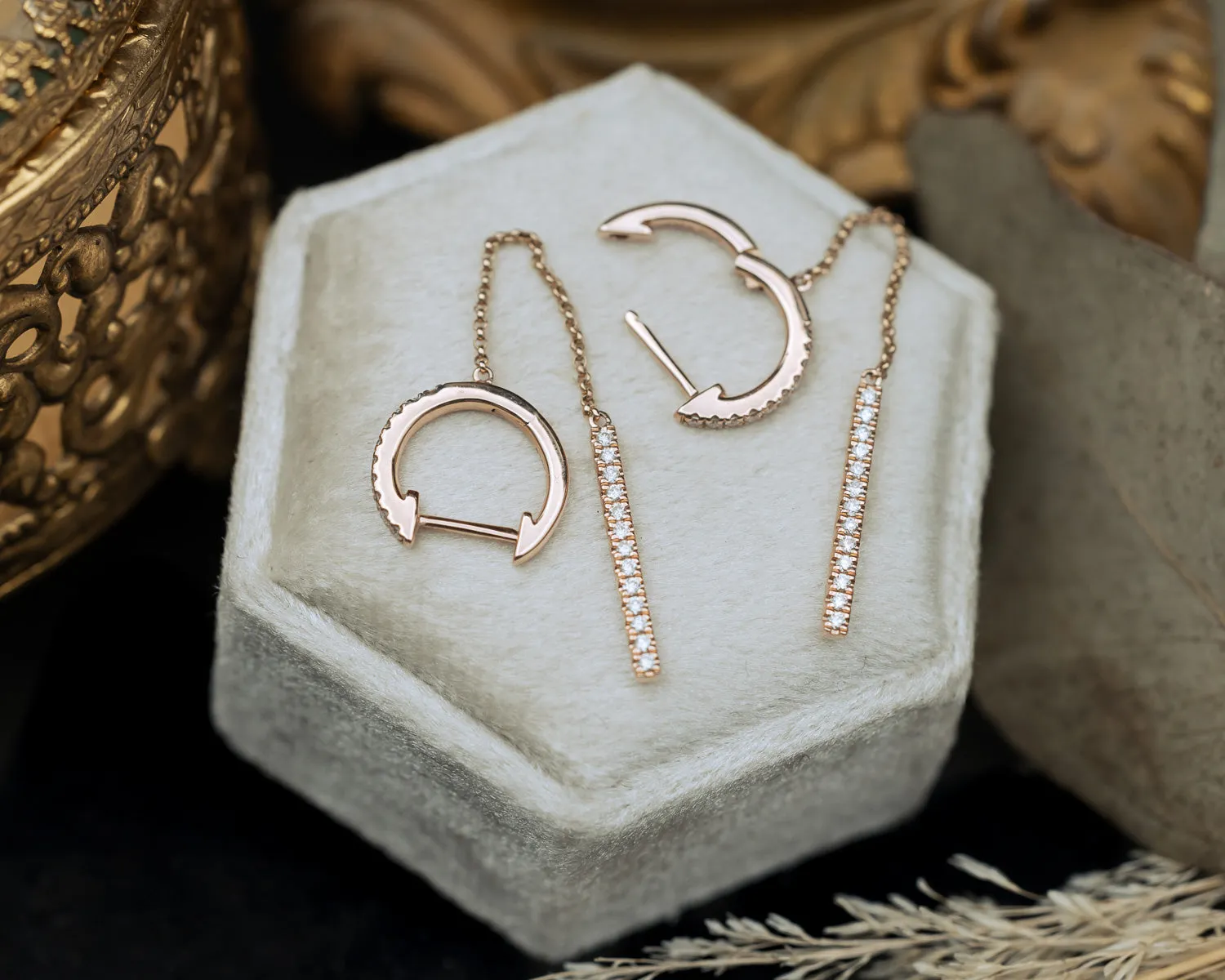 1/4CTW NATURAL DIAMOND HINGED HOOP CHAIN EARRINGS