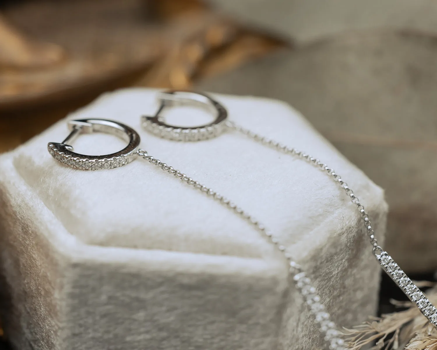 1/4CTW NATURAL DIAMOND HINGED HOOP CHAIN EARRINGS
