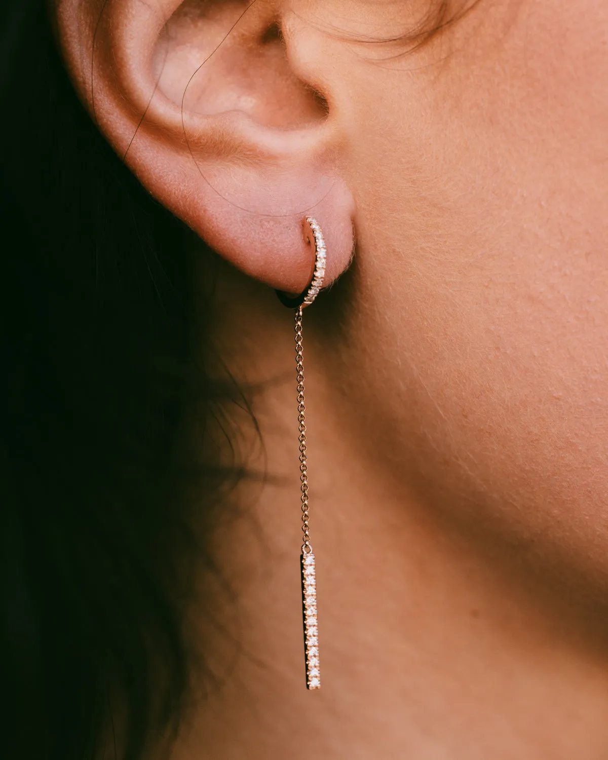 1/4CTW NATURAL DIAMOND HINGED HOOP CHAIN EARRINGS