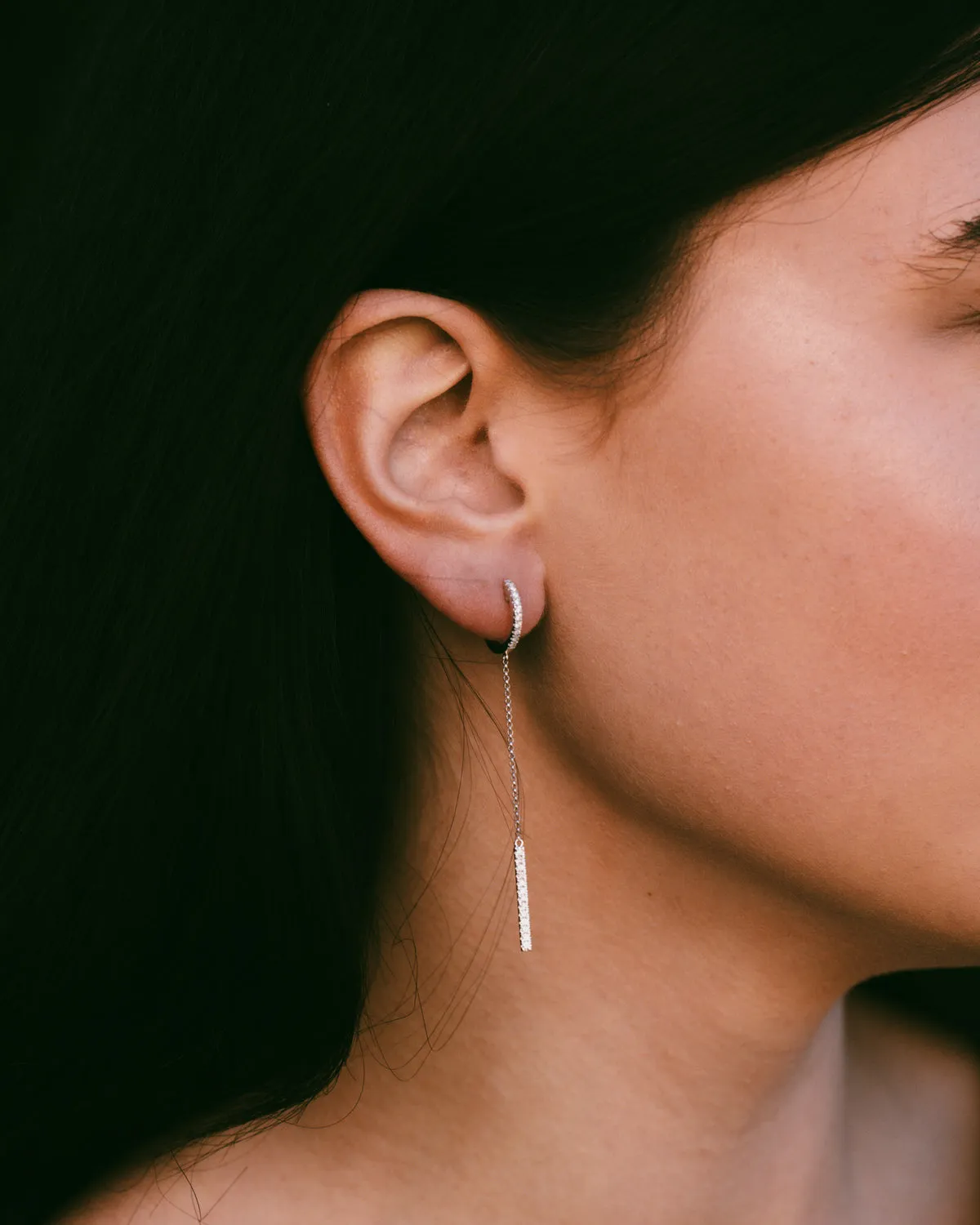 1/4CTW NATURAL DIAMOND HINGED HOOP CHAIN EARRINGS