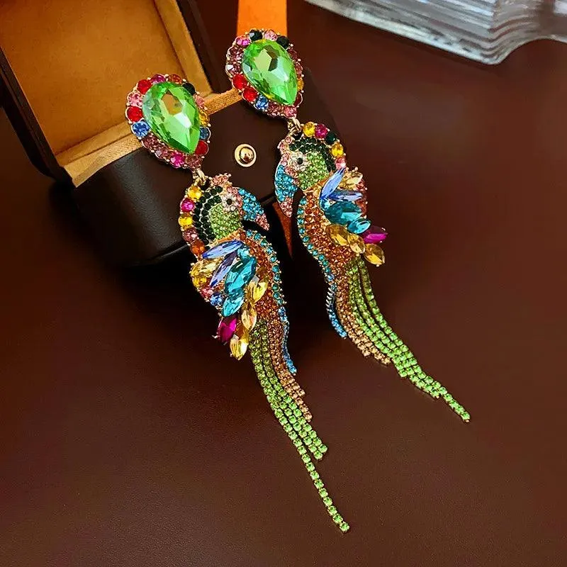 Bold Vintage-Inspired Tassel Earrings - A Must-Have Statement Piece for Fashion Enthusiasts