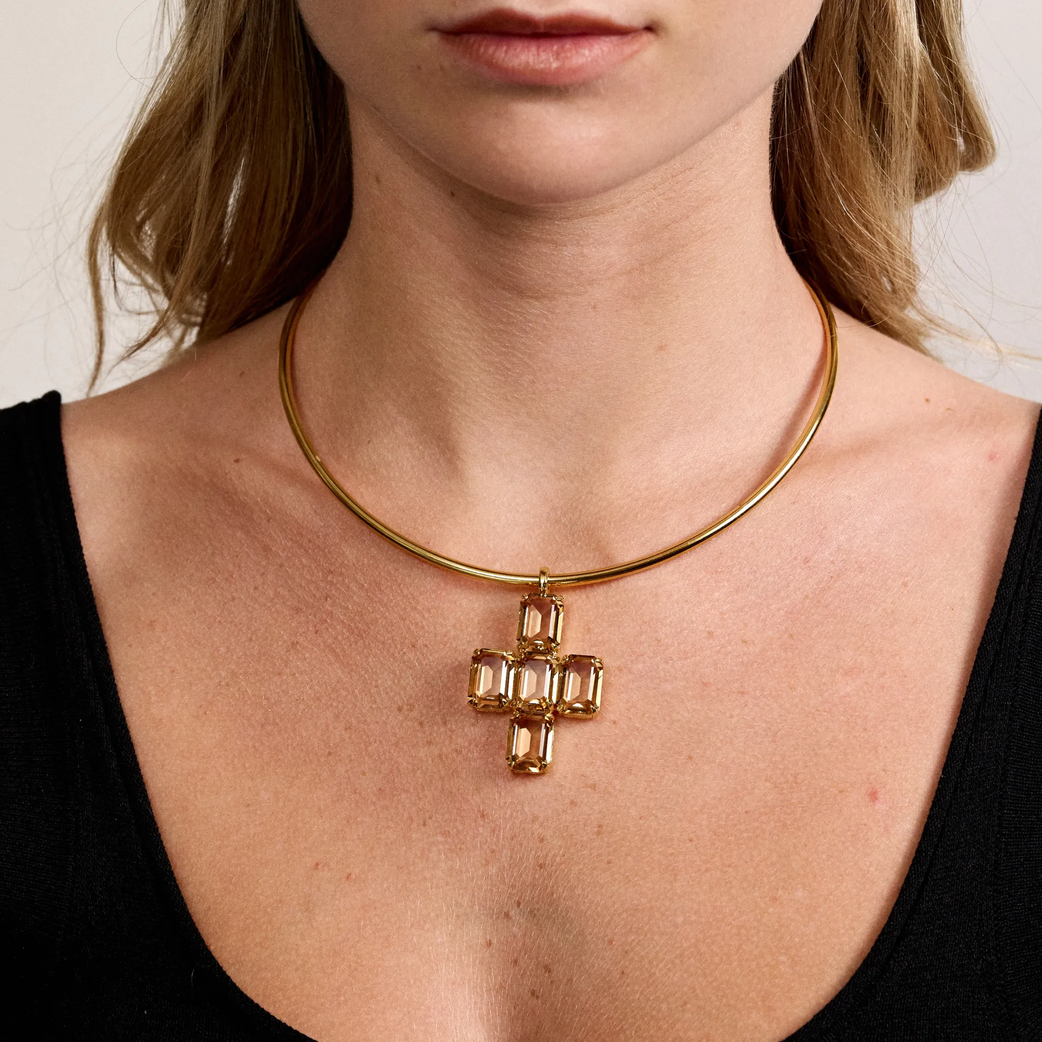 Crisscross Crystal Pendant