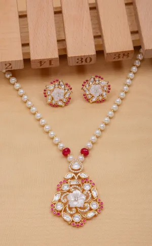 Designer Gold Plated Royal Kundan & Pearl Pendant Set (D1164)