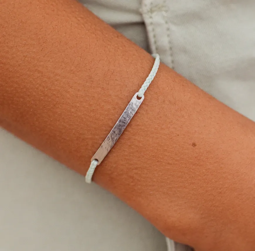 Hammered Bar Charm Bracelet Silver (WINF)