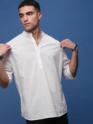 Men White Woven Design Mandarin Collar Roll Up Sleeves White Romance Shirt