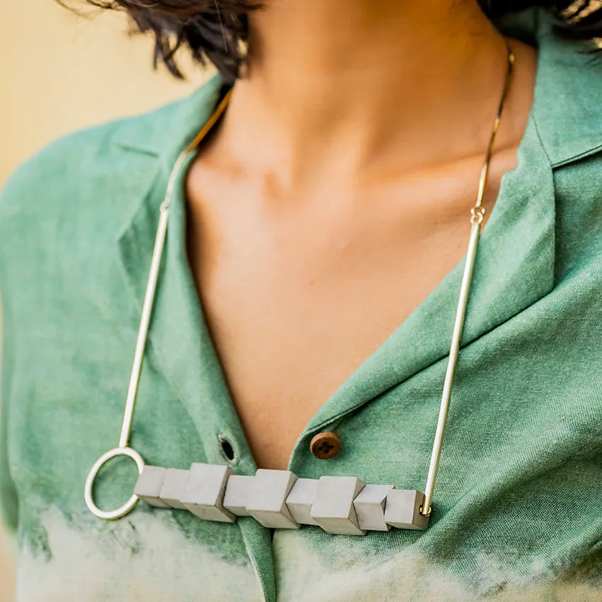 Necklaces 90 degree