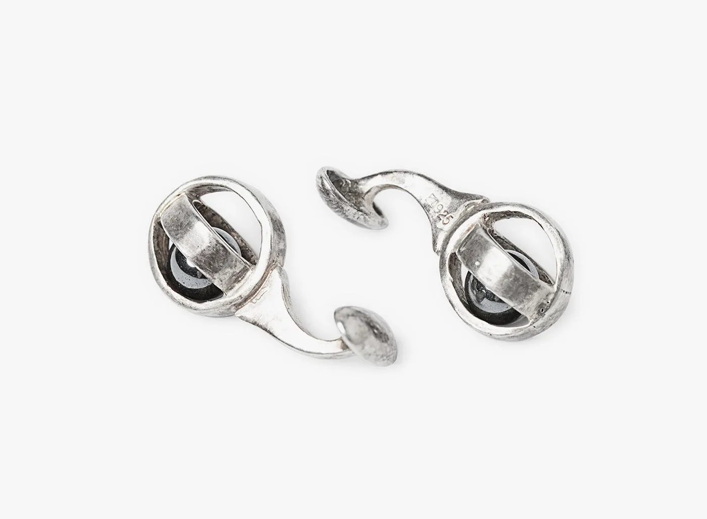 ORB WITH HEMATITE CUFFLINKS 118