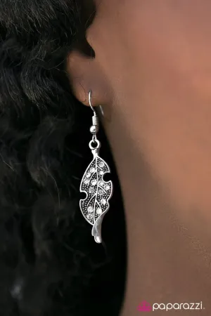 Paparazzi Earring ~ FALL-ow The Leader - White