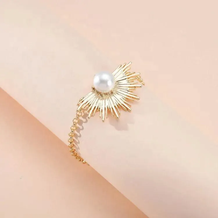 Pearl Embedded Gold Half Sun