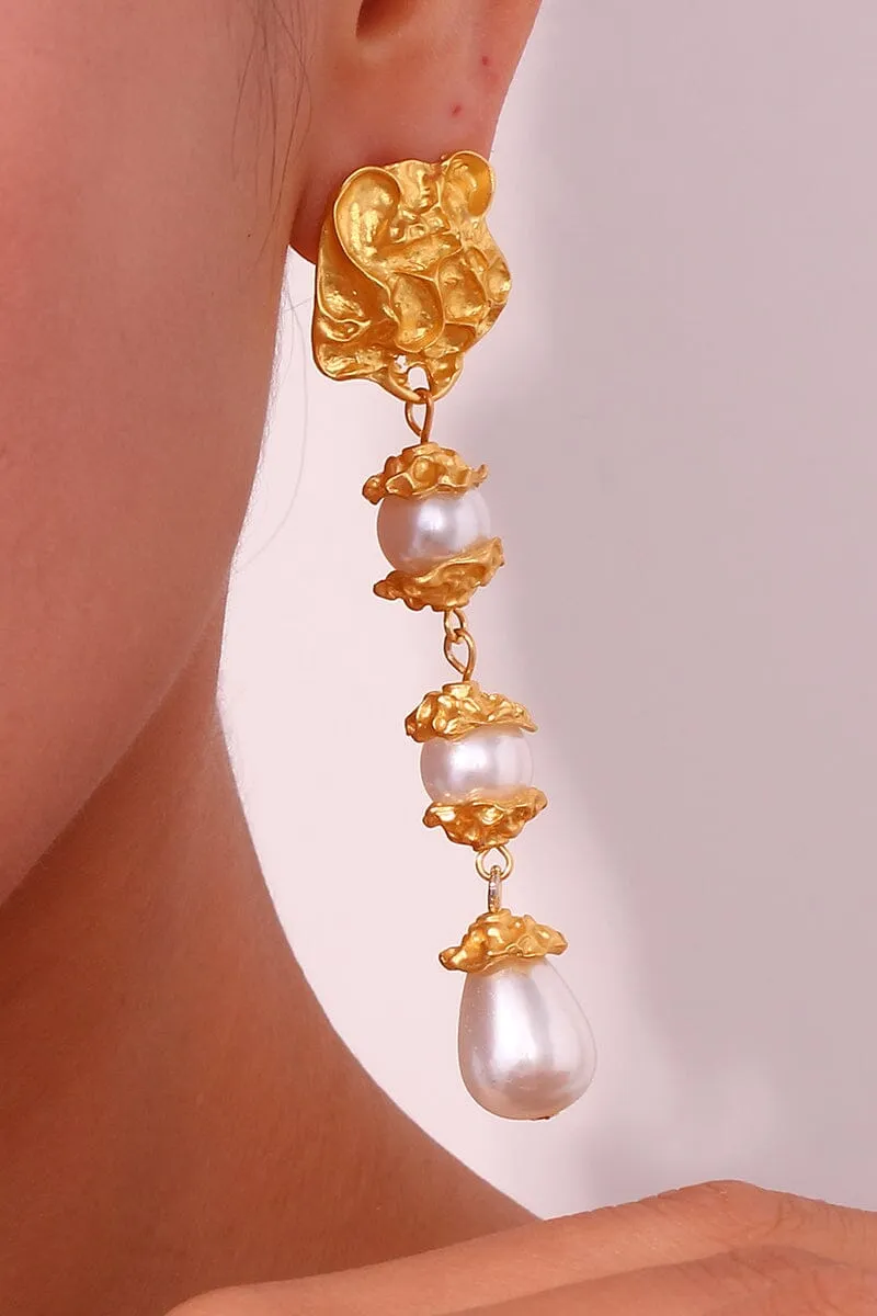Silas Pearl Dangle Earrings