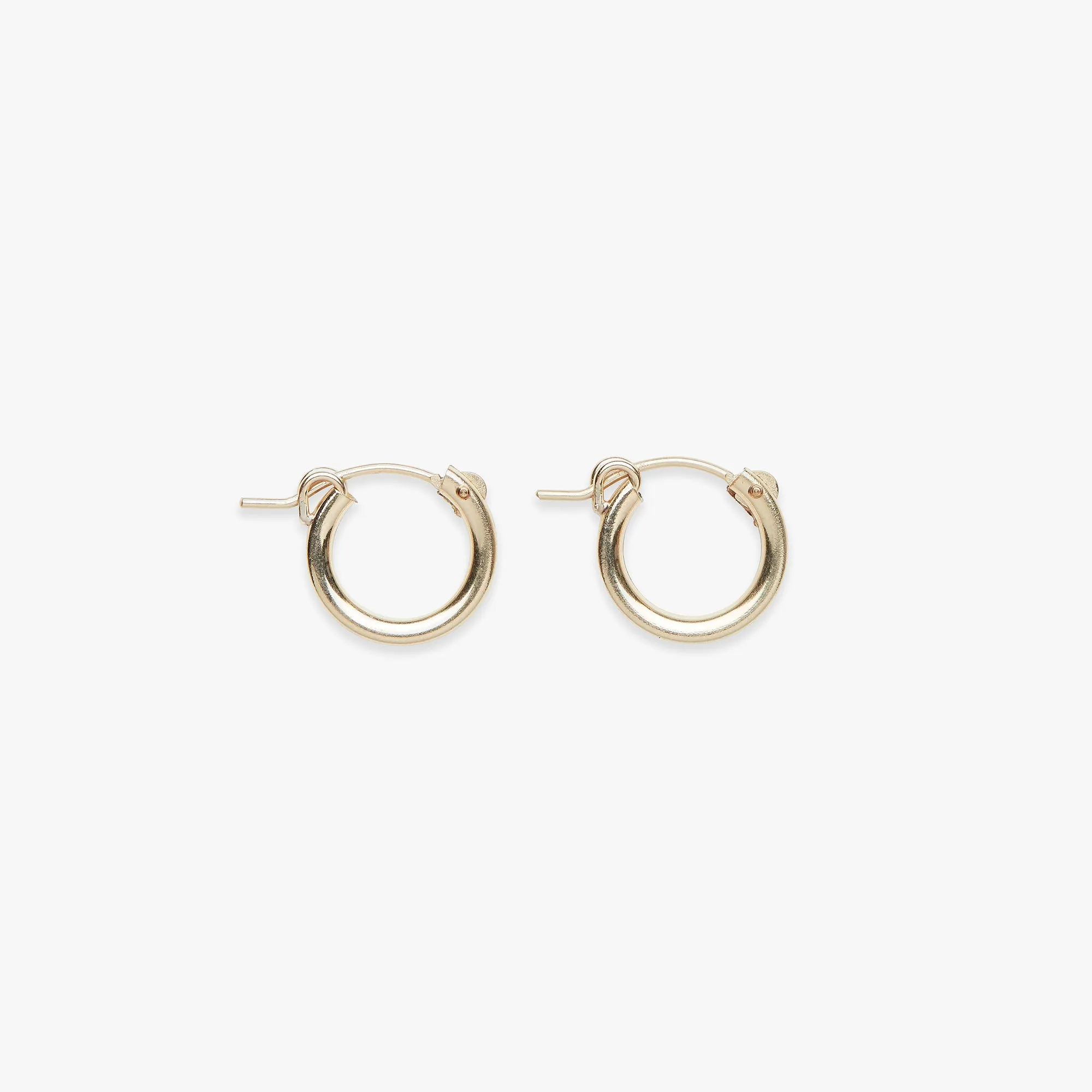 Thick earring with clasp gold filled